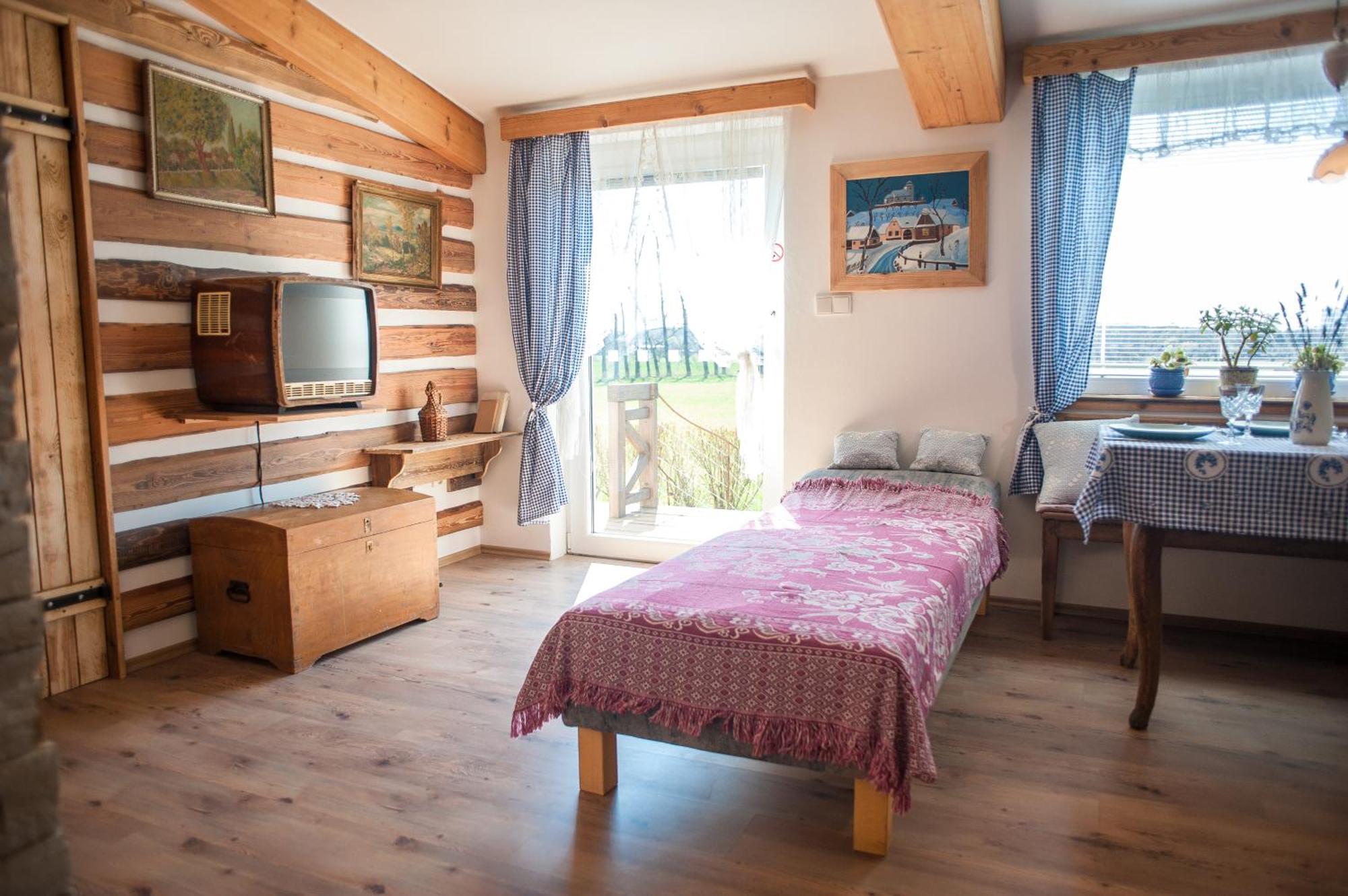 Luční penzion Česká Skalice Esterno foto