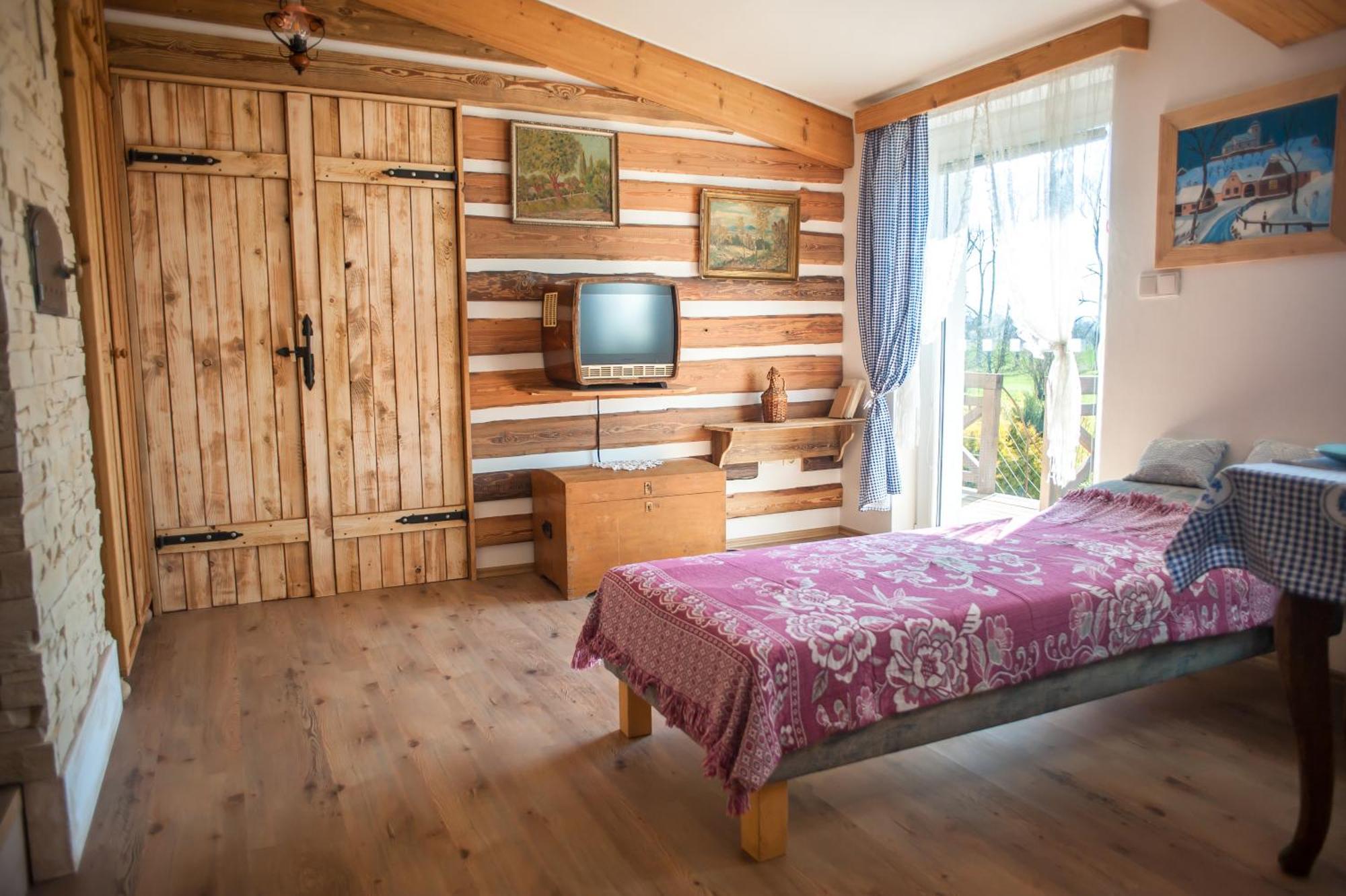 Luční penzion Česká Skalice Esterno foto