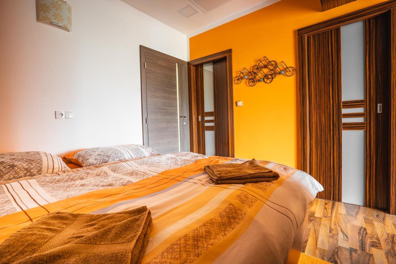 Luční penzion Česká Skalice Esterno foto